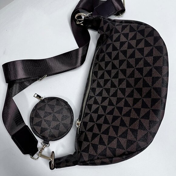 Elegant Faux Leather Crossbody Sling Bag with Adjustable Straps for Women - Picture 13 of 13